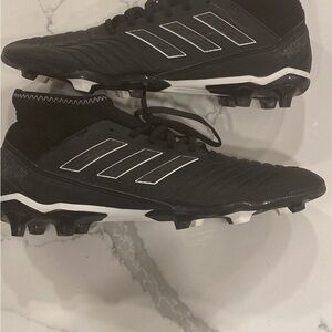 Adidas men’s Predator soccer cleats size 11